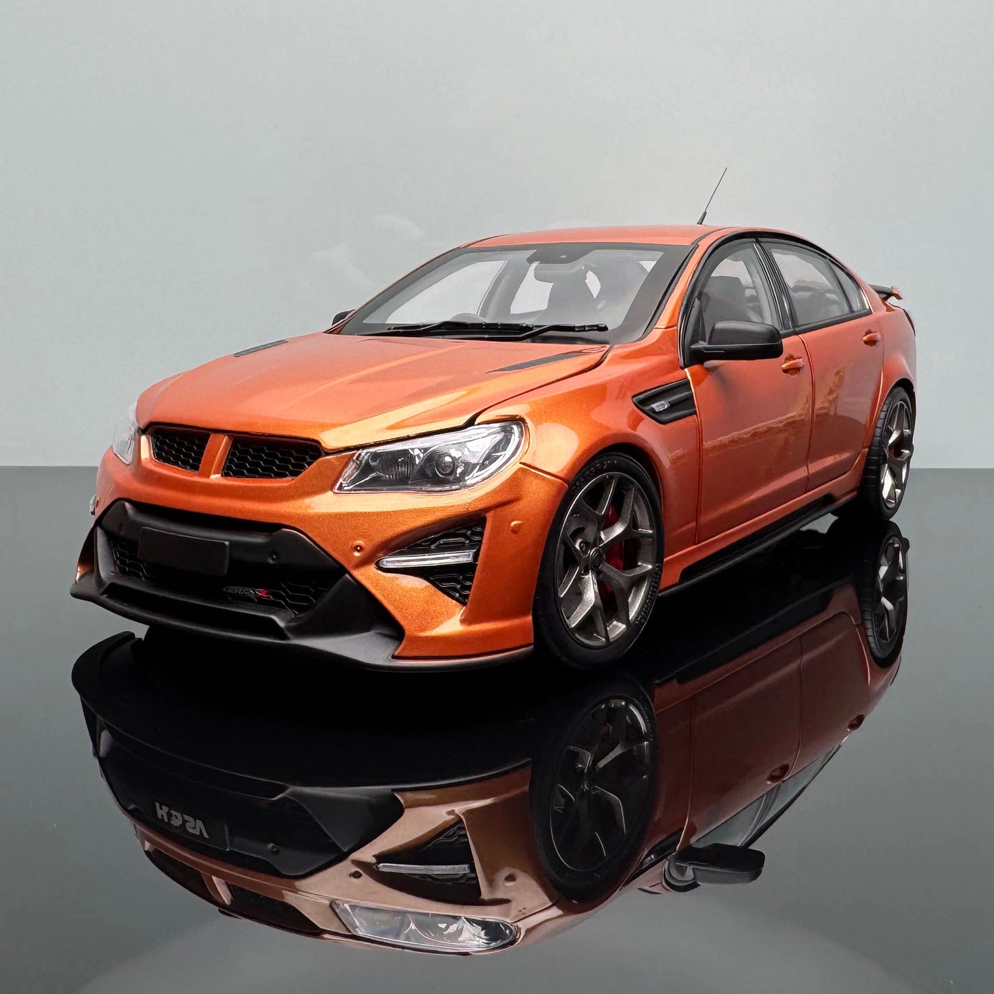 1:18 HSV GTSR W1 PHANTOM Model Car
