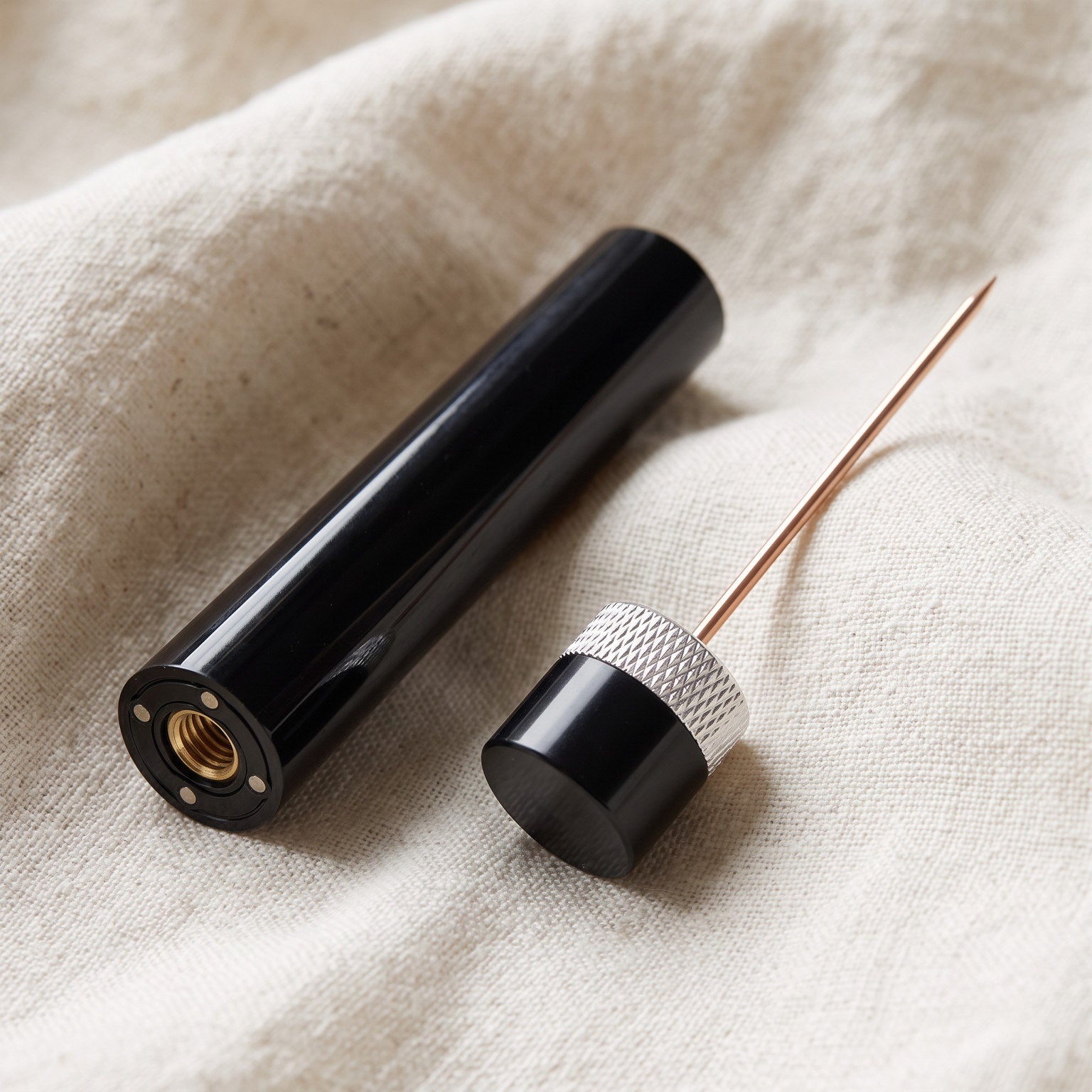 Silver Openvale opener needle and grip detail